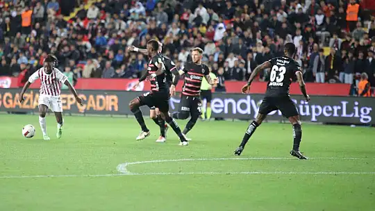Trendyol Süper Lig: Gaziantep FK: 1 - Hatayspor: 1 (Maç sonucu)