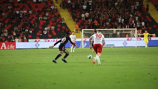 Trendyol Süper Lig: Gaziantep FK: 0 - Samsunspor: 1 (Maç devam ediyor)