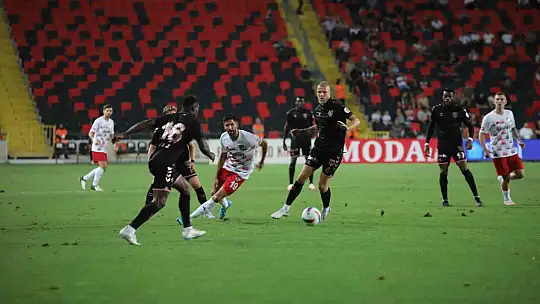 Trendyol Süper Lig: Gaziantep FK: 0 - Samsunspor: 1 (Maç devam ediyor)
