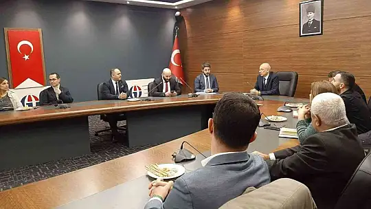 Türk ve Suriyelilere GAÜN'de mesleki eğitimler verilecek