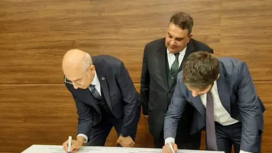 Türk ve Suriyelilere GAÜN'de mesleki eğitimler verilecek