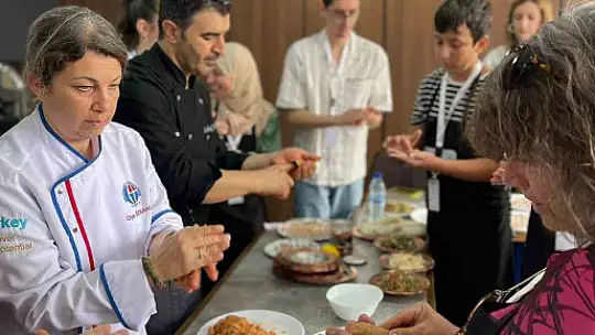 Türkiye'den Kosova'ya lezzetlerle kültürel köprüler kuruldu