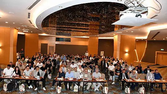 Türkiye halı sektörü, Antalya'da buluştu