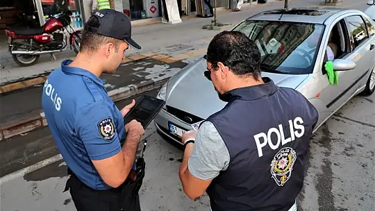 Türkiye Huzur Güven Uygulamaları'nda aranan bin 270 şahıs yakalandı
