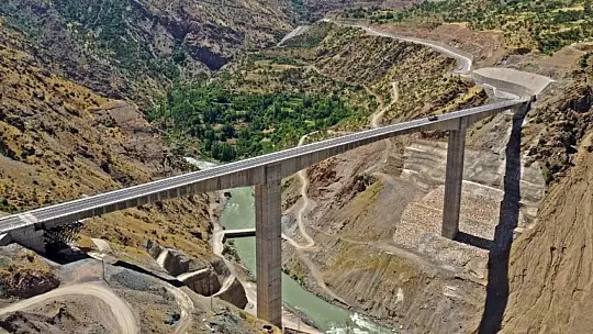 Türkiye'nin en yüksek köprüsü açılıyor