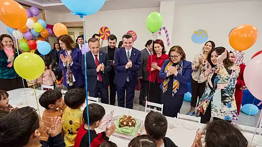Türkiye Yüzyılı Cumhuriyet Parkı ve Gaziantep Bebek Kütüphanesi açıldı