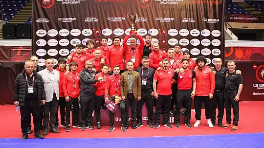 U23 Grekoromen Güreş Milli Takımı, ilk defa Avrupa şampiyonu oldu