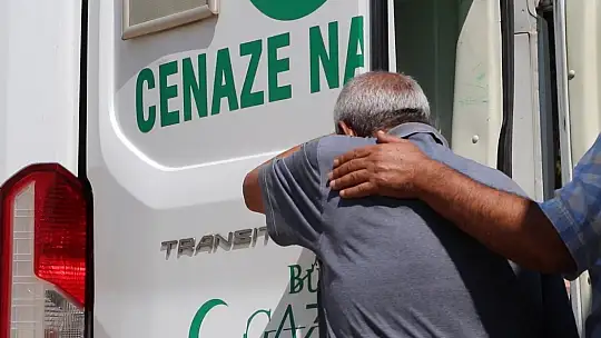 Üç çocuk babası, çalışma odasında ölü bulundu