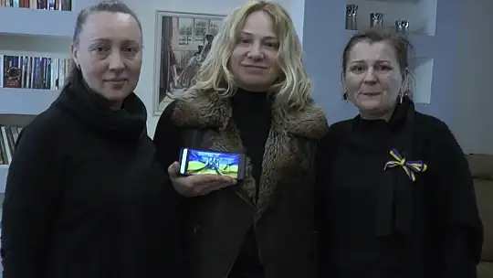 Ukraynalı öğretmenler ülkelerindeki savaşı gözyaşlarıyla anlattı