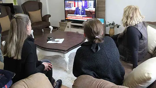 Ukraynalı öğretmenler ülkelerindeki savaşı gözyaşlarıyla anlattı