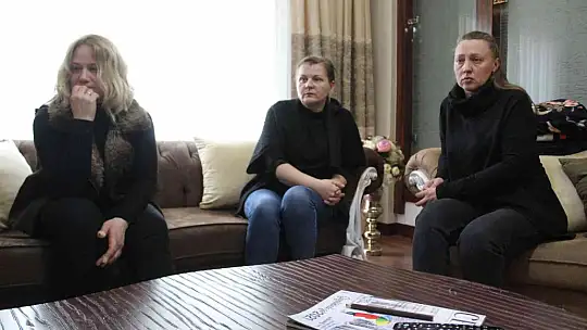 Ukraynalı öğretmenler ülkelerindeki savaşı gözyaşlarıyla anlattı