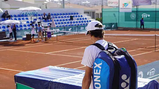 Uluslararası Gaziantep Cup Tenis Turnuvası'nda finalistler kupalarına kavuştu