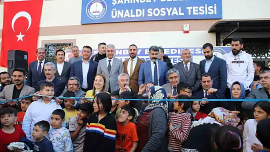 Ünaldı Mahallesinde yapılan sosyal tesisisin açılışı yapıldı