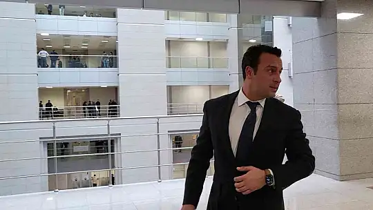 Ünü iş adamı Can Atay, duruşma çıkışı avukata saldırdığı gerekçesiyle tutuklandı