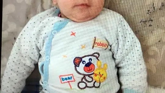 Uyurken ağabeyinin altında kalan bebeğin feci ölümü