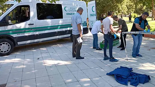 Uzman çavuş, parktaki bankta ölü bulundu