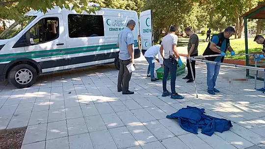 Uzman çavuş, parktaki bankta ölü bulundu