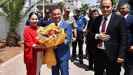 Vali Çeber'den Başkan Özdemir'e hayırlı olsun ziyareti