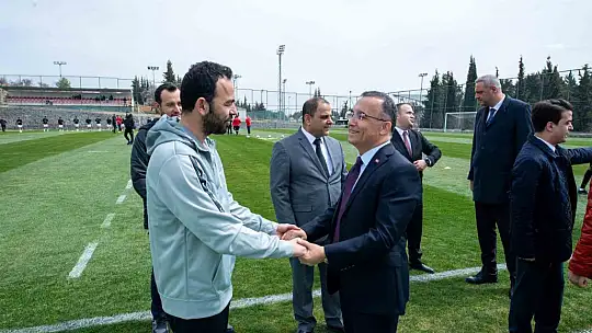 Vali Çeber'den Gaziantep FK'ya moral ziyareti