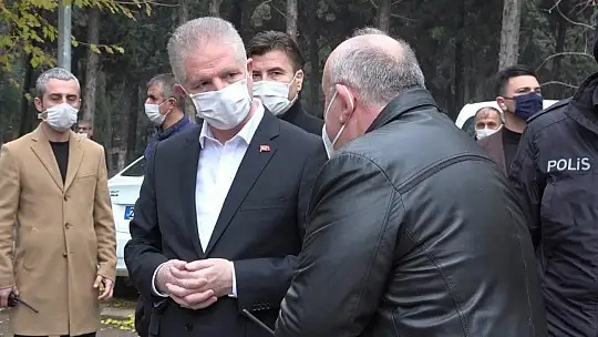 Vali Gül, patlamada ölenlerin yakınları ile görüştü