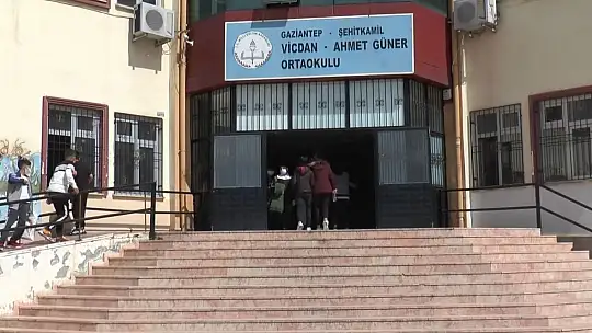 Validen, öğrencinin hayatını kurtaran öğretmenlere teşekkür
