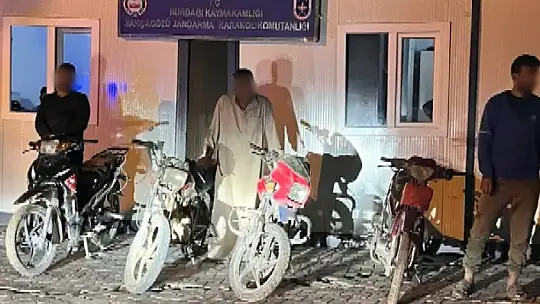 Vatandaştan, çalınan motosikletini bulan jandarmaya teşekkür