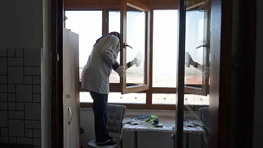 Vefa hizmeti ile yaşlıların yüzleri gülüyor
