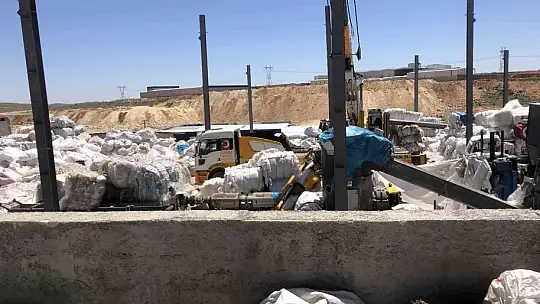 Vinçten kopan çelik profil işçilerin üzerine düştü: 1 ölü, 1 ağır yaralı
