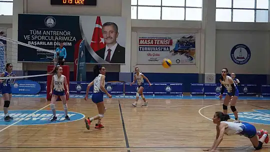 Voleybolda şampiyonluk kupası GKV'nin