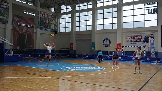 Voleybolda şampiyonluk kupası GKV'nin