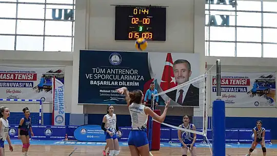 Voleybolda şampiyonluk kupası GKV'nin