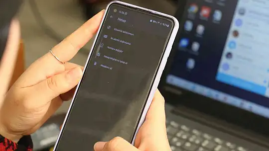 WhatsApp'da 'çevrim içi' gözükmeye son: Kullanıcıların kafası karışık