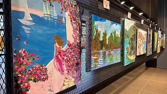 Yağlı boya ve ebru sergisi, ŞSG'de açıldı