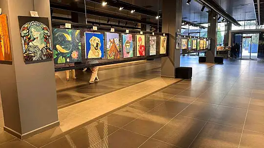 Yağlı boya ve ebru sergisi, ŞSG'de açıldı