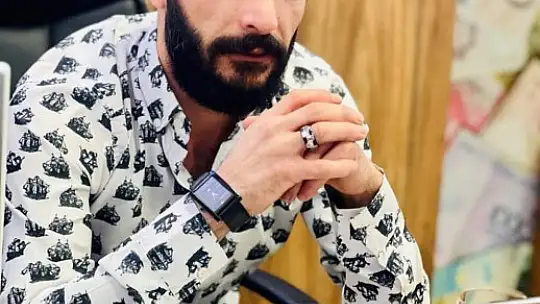 Yanan araçta ölü sayısı 2'ye yükseldi