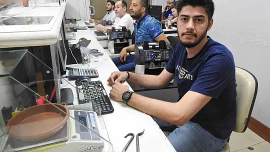 Yanlış hesap yaptı, bin 680 dolar fazla para verdi