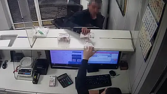 Yanlış işlem döviz bürosuna 49 bin 500 TL'ye mal oldu