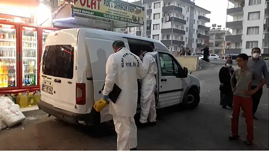 Yarı çıplak haldeki genç 5. kattan böyle düştü
