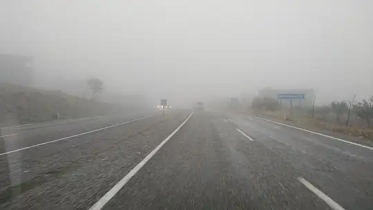 Yavuzeli'nde sis hayatı olumsuz etkiliyor