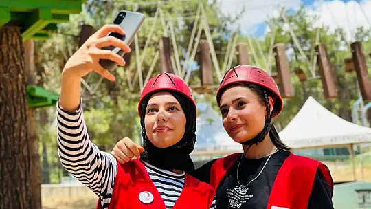 Yaz kampları binlerce genci misafir ediyor