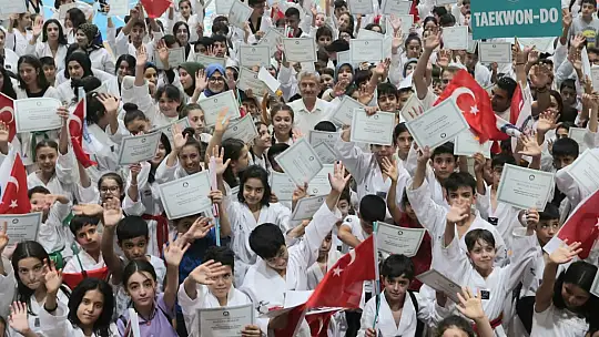 Yaz spor okullarından 19 bin 643 öğrenci sertifika aldı