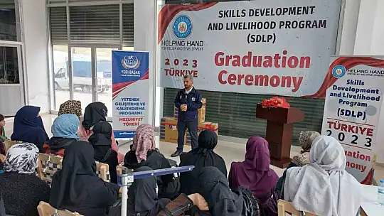 Yedi Başak, ihtiyaç sahibi kadınların hayatına dokunuyor
