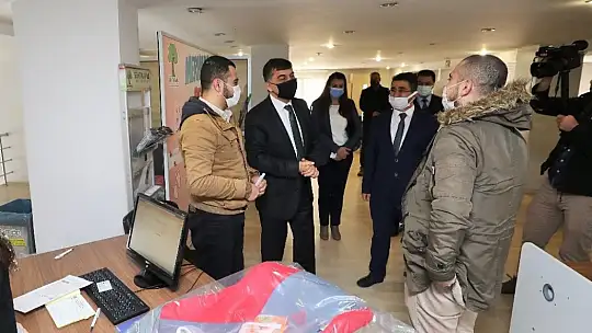 Yeni doğan bebeklere ilk hediye Şehitkamil'den