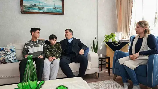 Yetim Buğlem'in park isteğini yerine getirdi