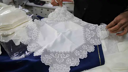 Yılların kadın işine 40 yıllık erkek eli