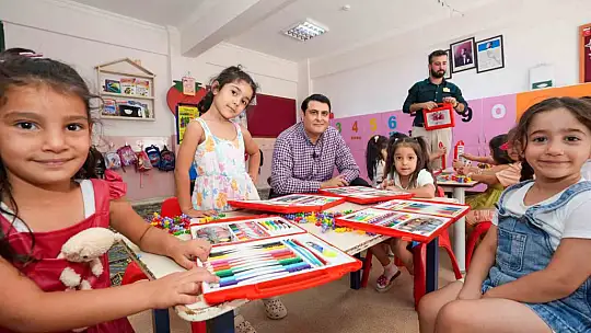 Yılmaz'dan Emrullah-Şule Anaokulu'na anlamlı ziyaret