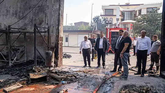 Yılmaz, halı fabrikasındaki yangın ile ilgili incelemelerde bulundu