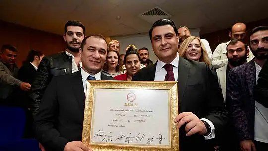Yılmaz, Mazbata töreninde gözyaşlarına hakim olamadı