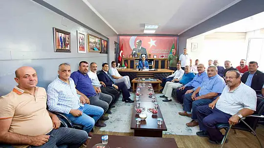 Yılmaz, Şehitkamil'i karış karış geziyor