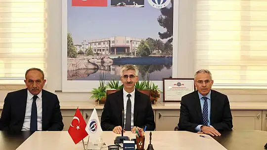 Yılmaz, Suriye'de görev yapan dekan ve müdürlerle toplantı yaptı
